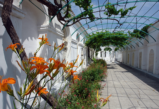 Евпатория интересные места - Караимские кенассы 