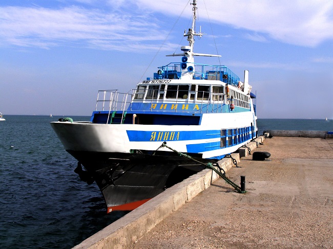 Прогулки на теплоходе в Евпатории